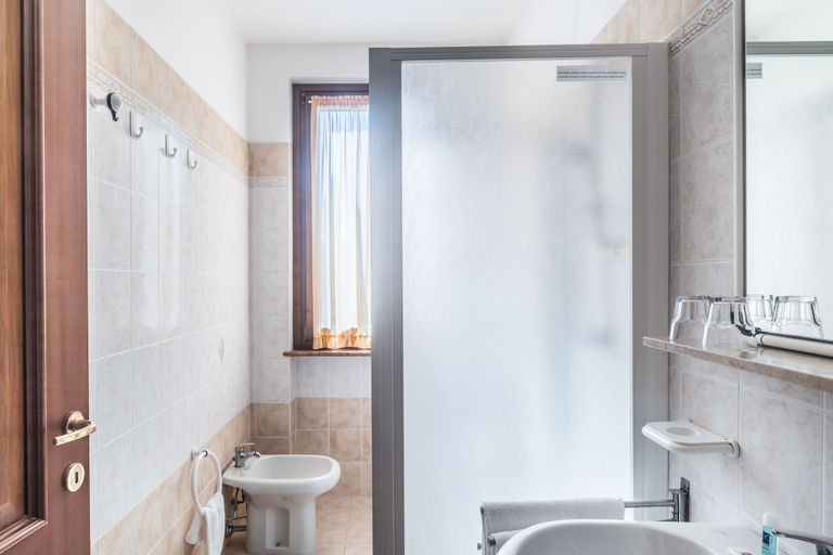 Bathroom 4, Residence Nuove Terme, Brescia