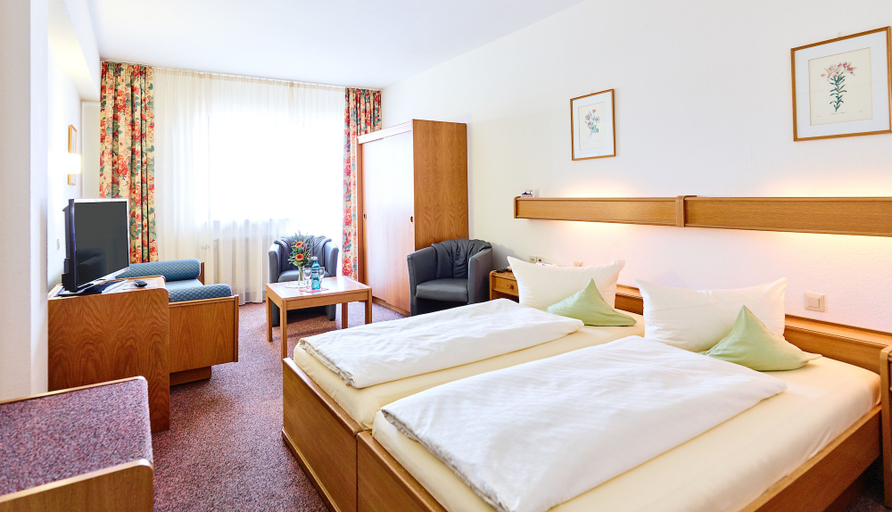 Bedroom 3, Hotel Merian Rothenburg, Ansbach