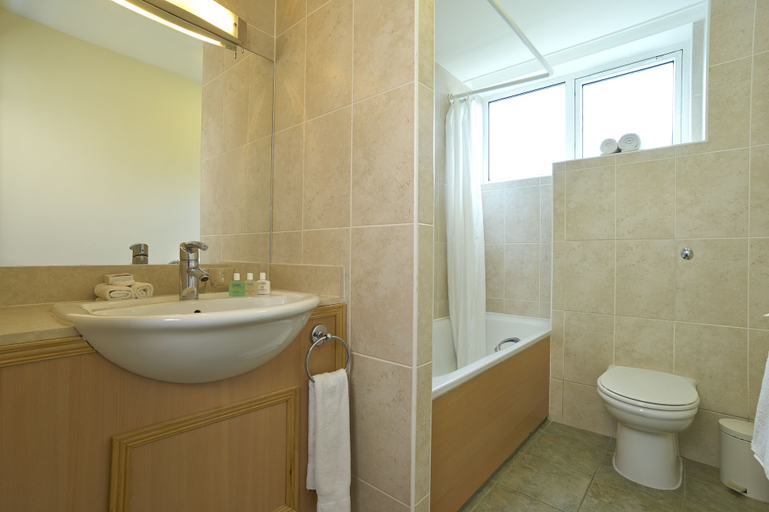 Bathroom 3, The Abbey Great Malvern, Worcestershire