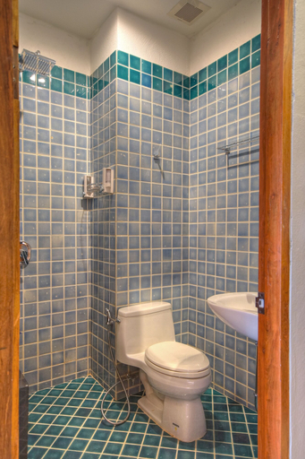 Bathroom 4, Saengpanya Home Boutique Hotel - SHA Plus, Muang Chiang Mai