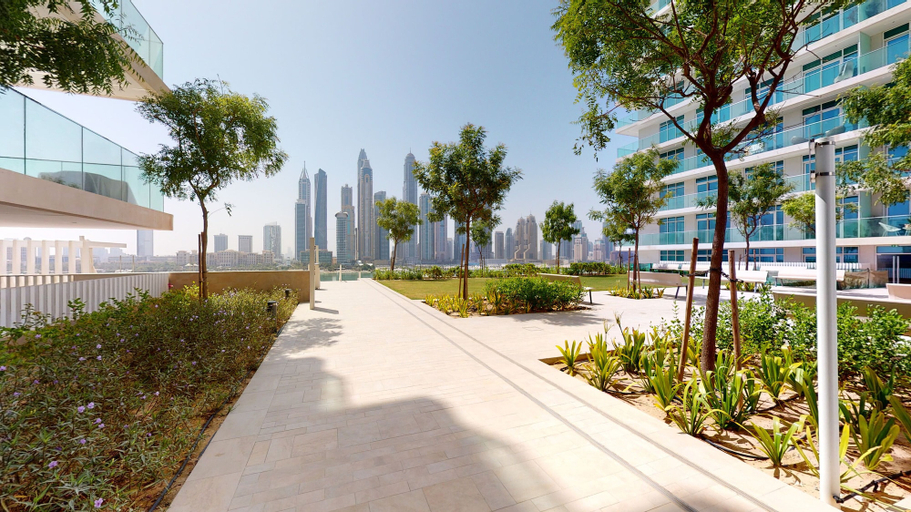 Garden 2, Sunrise Bay 2BR Luxury Apartment, Dubai