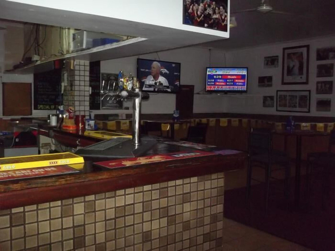 Food & Drinks 5, Goldfields Hotel Motel, Tennant Creek