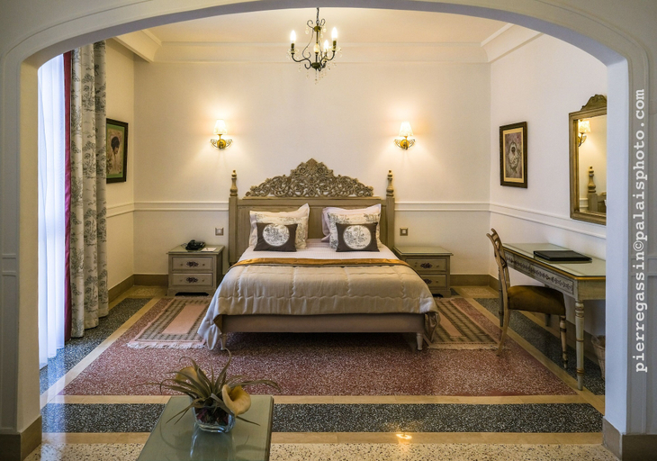 Bedroom 3, Majestic Hotel, Bab Bhar