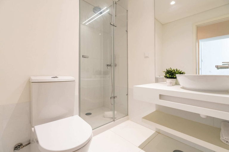 Bathroom 3, Spacious Studio in Lisbon, Lisbon