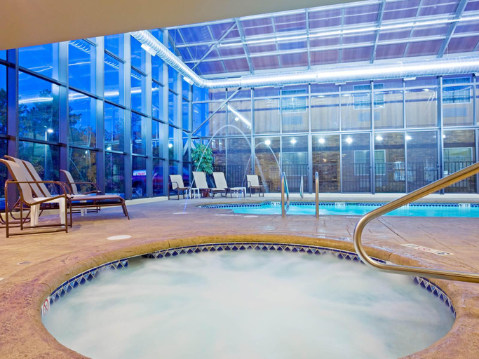 Swimming pool 4, Holiday Inn Express Absecon-Atlantic City Area By IHG, Atlantic