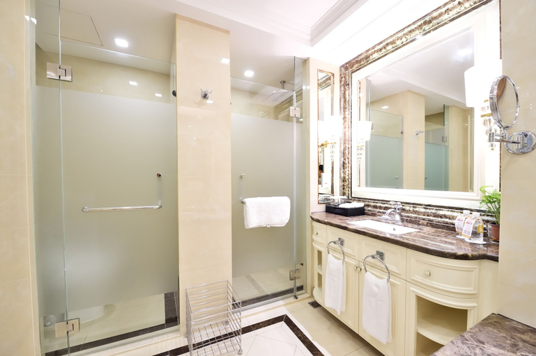 Bathroom 4, Jinjiang Metropolo Hotel Classiq, YMCA, Shanghai