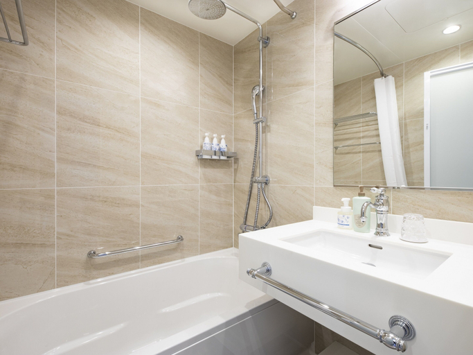Bathroom 4, Takarazuka Hotel, Takarazuka