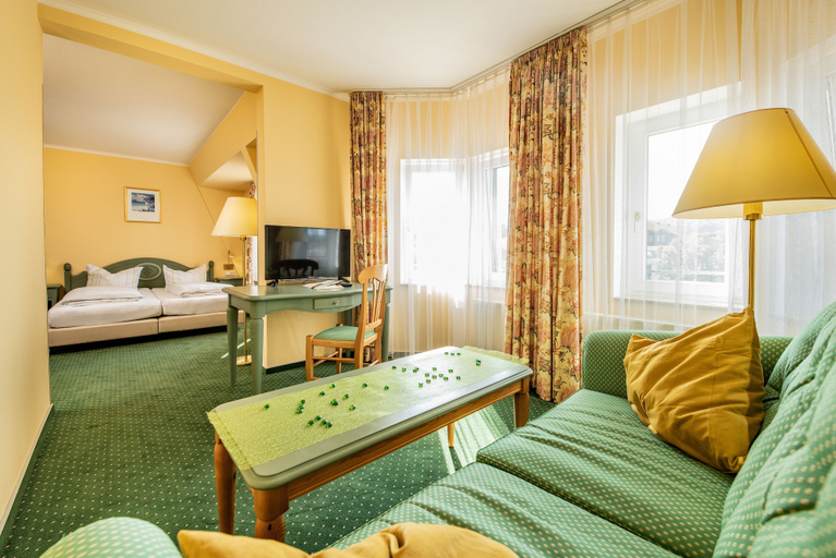 Bedroom 2, Hotel Herzog Georg, Wartburgkreis