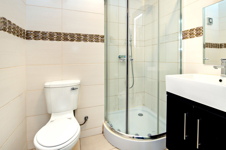 Bathroom 5, Auas City Hotel, Windhoek East