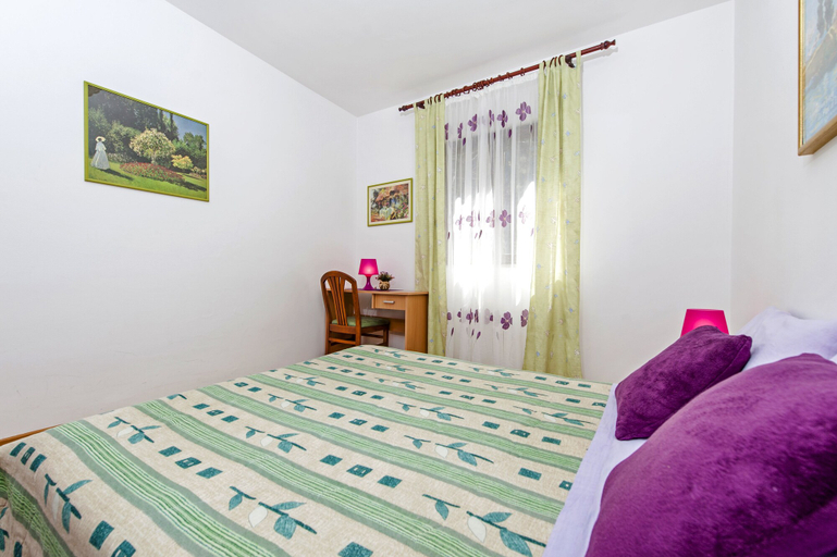 Bedroom 2, Apartments Aja and Stefy, Rovinj