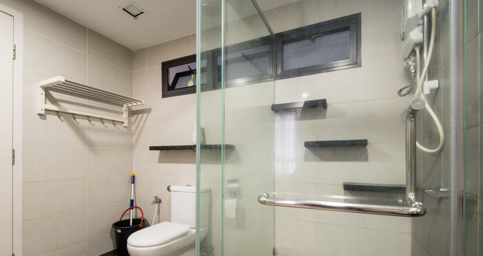 Bathroom 4, Solstice Cyberjaya by Easy Property, Sepang