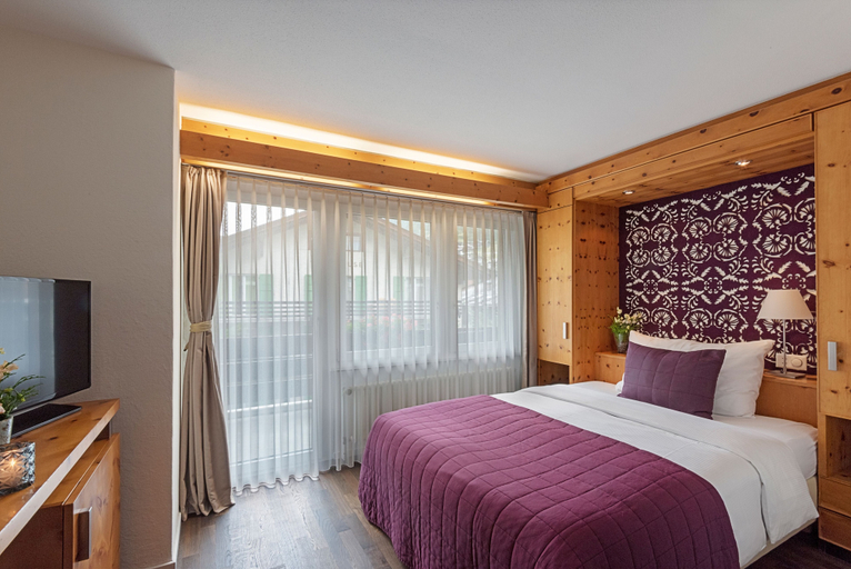 Bedroom 4, Le Mirabeau Resort & Spa Zermatt, Visp