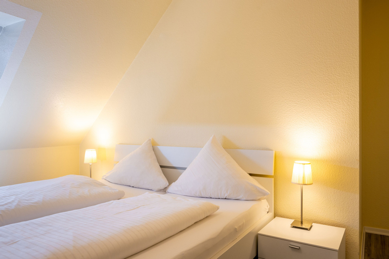 Bedroom 4, Gemünder Ferienpark Salzberg, Euskirchen