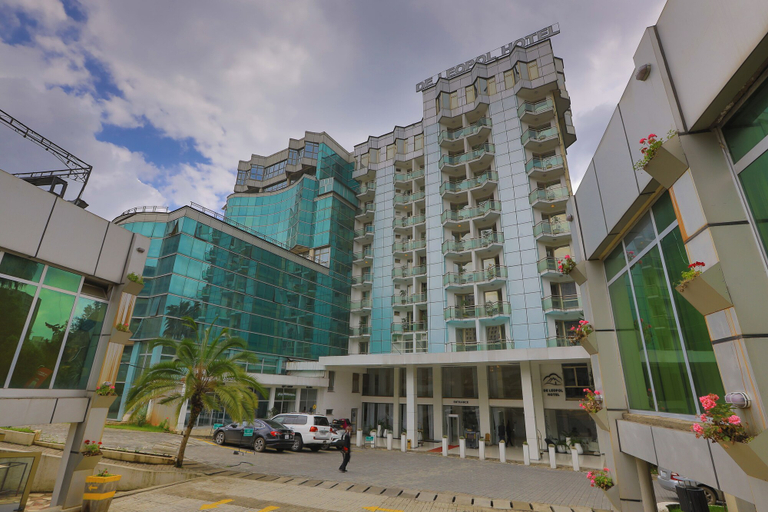 Exterior & Views 2, De Leopol Hotel, Addis Abeba