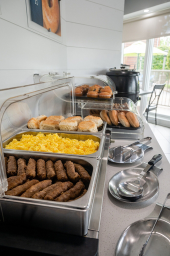 Food & Drinks 5, Twin Mountain Inn & Suites, Sevier