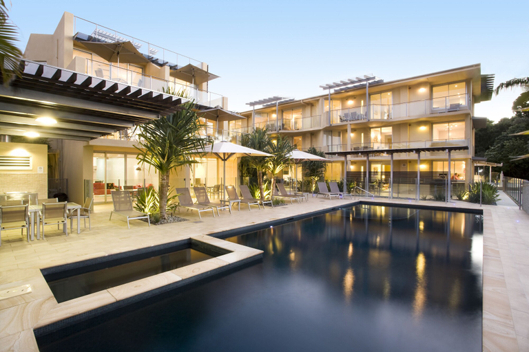 Exterior & Views 2, Maison Noosa Beachfront Resort, Noosa - Noosa-Noosaville