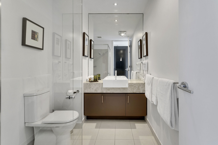 Bathroom 5, Peppers Moonah Links Resort, Melbourne