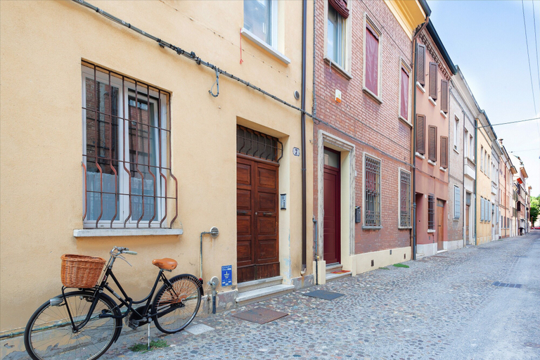 Exterior & Views 2, Ferrara Be My Guest, Ferrara