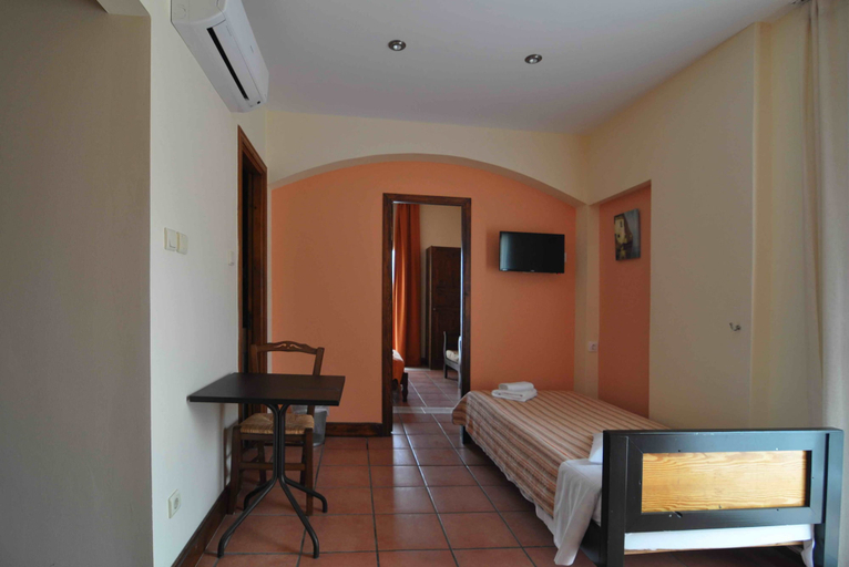 Bedroom 3, Golden View Beach Hotel, Attica