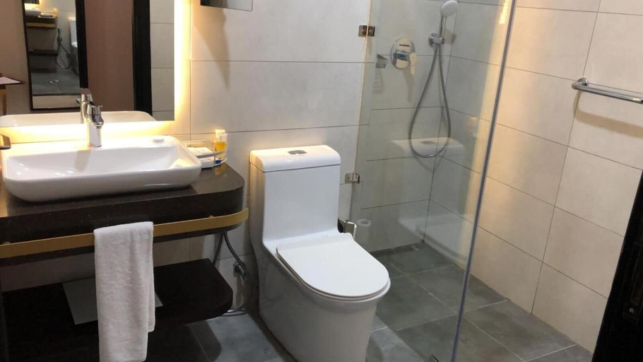 Bathroom 5, Horizon Manor Hotel, Doha