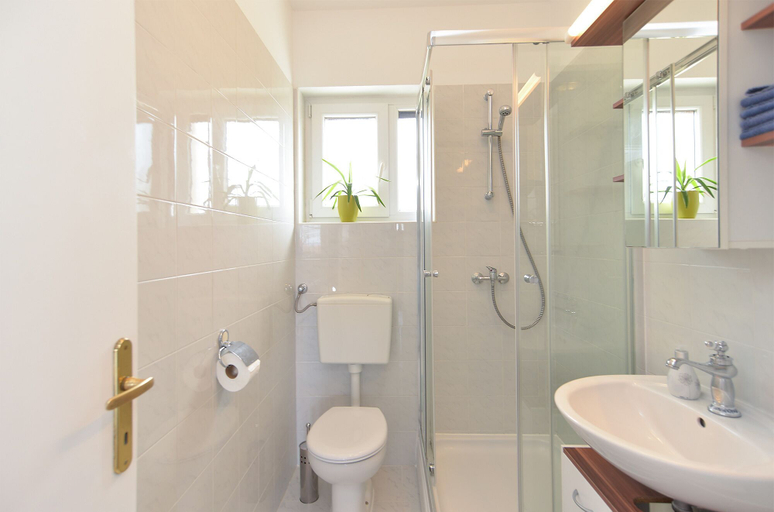 Bathroom 3, Apartment 1782, Fažana