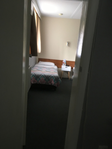 Bedroom 3, Camperdown Cascade Motel, Corangamite - North