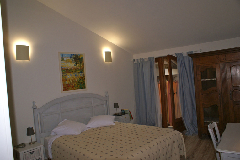 Bedroom 4, Mas Tolosan, Gard
