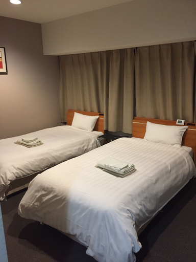 Bedroom 3, New Station Hotel Premiere, Isahaya