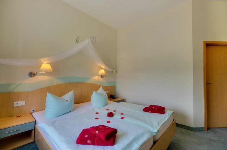 Bedroom 4, Kurhotel Bad Schlema, Erzgebirgskreis