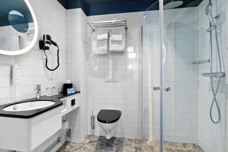 Bathroom 5, Best Western Hotel at 108, Stockholm