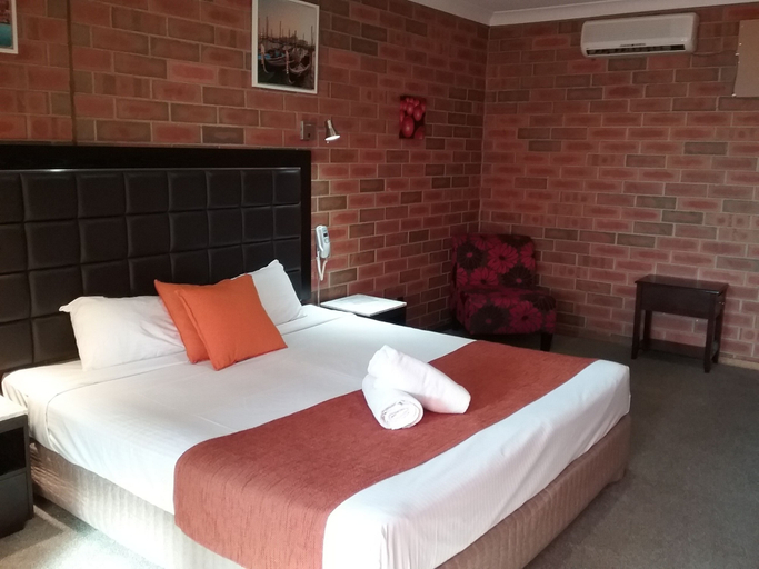 Bedroom 3, Pooraka Motor Inn, Adelaide