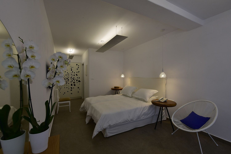Bedroom 3, Margie Mykonos Hotel, South Aegean