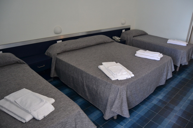 Bedroom 3, Hotel San Paolo, Salerno