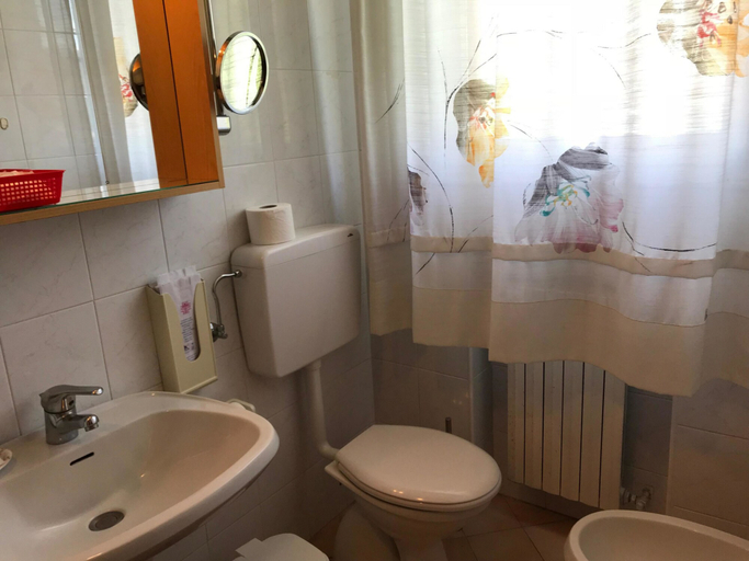 Bathroom 3, Garden Hotel Tabiano, Parma