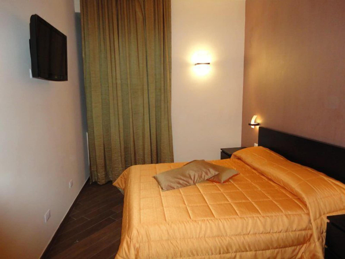 Bedroom 3, B&B Il Campanile, Napoli
