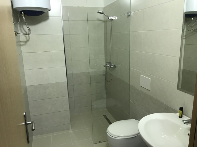 Bathroom, Captivating 1-bed Apartment in Vlore, Vlorës