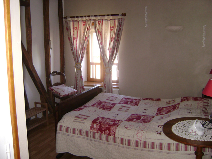 Bedroom 4, L'hirondelle, Ardennes