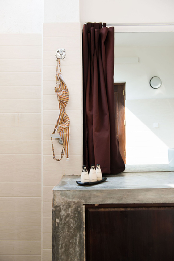 Bathroom 5, Talalla Retreat, Devinuwara