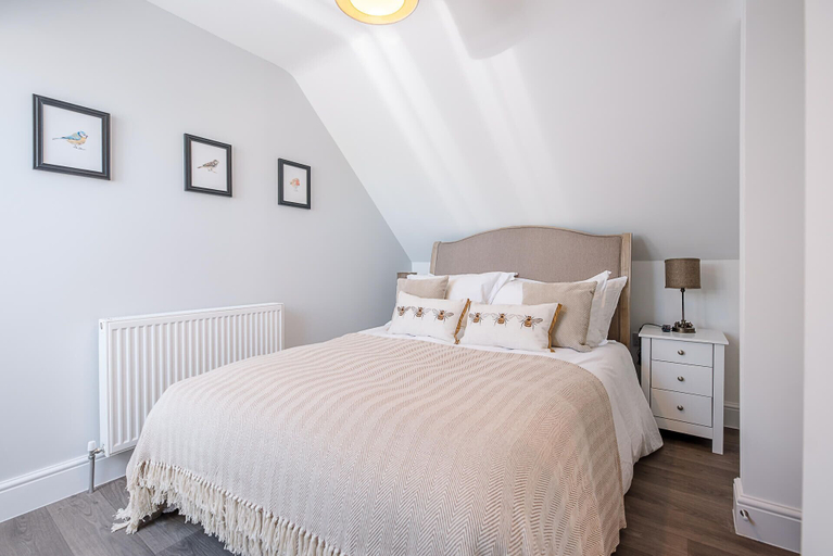 Bedroom 3, Geoff's Rest, Pond Hall Farm, Hadleigh, Suffolk