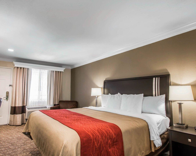 Bedroom 3, Quality Inn Downey, Los Angeles