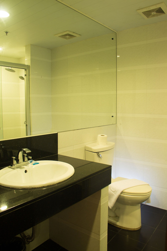 Bathroom 3, Baguio City Center Hotel, Baguio City