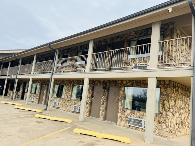 Exterior & Views 2, Cattle Country Lodge, Lincoln