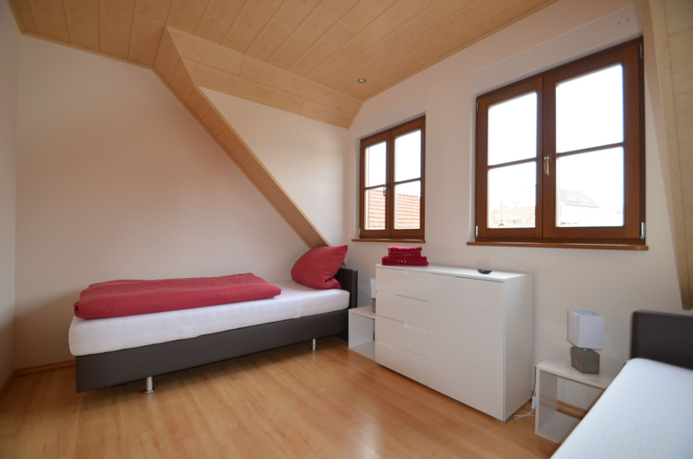Bedroom 4, Hofgut Metzler, Alzey-Worms