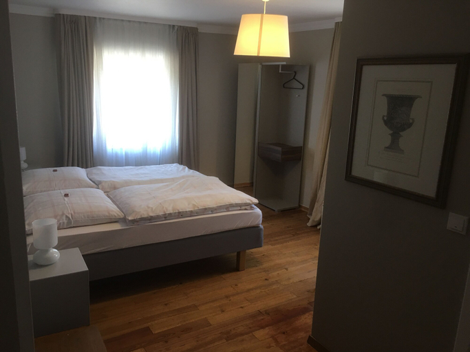 Bedroom 3, Hotel & Restaurant Zur Moselterrasse, Trier-Saarburg