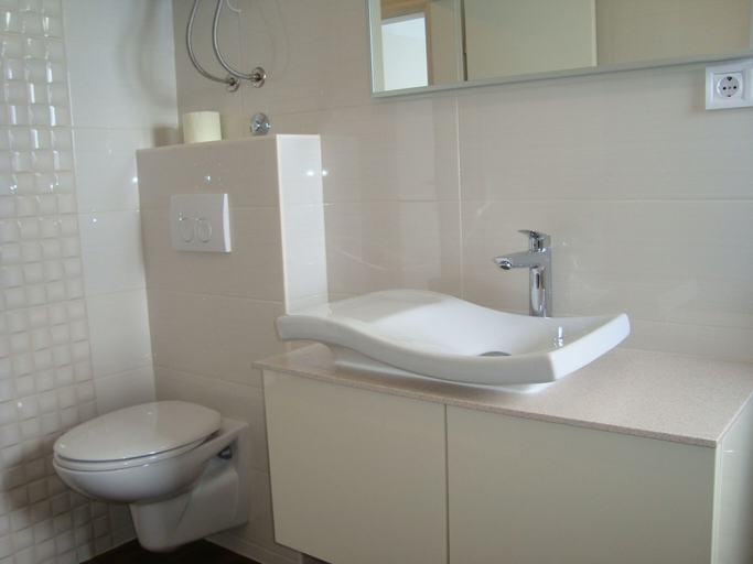 Bathroom 2, House Karlo Apartments, Omiš