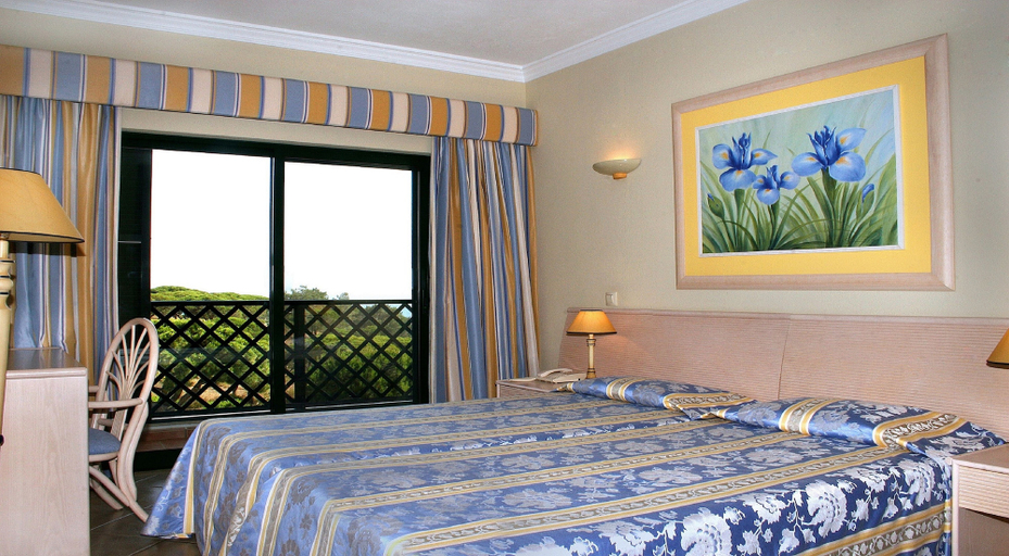 Bedroom 3, voco Formosa Park – Algarve, Loulé