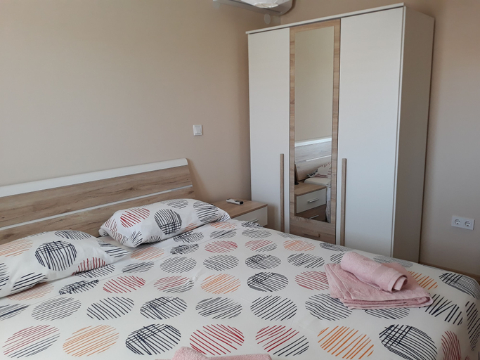 Bedroom 2, Apartments Juliet, Orebić