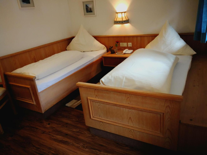 Bedroom 3, Pfrontener Hof, Ostallgäu