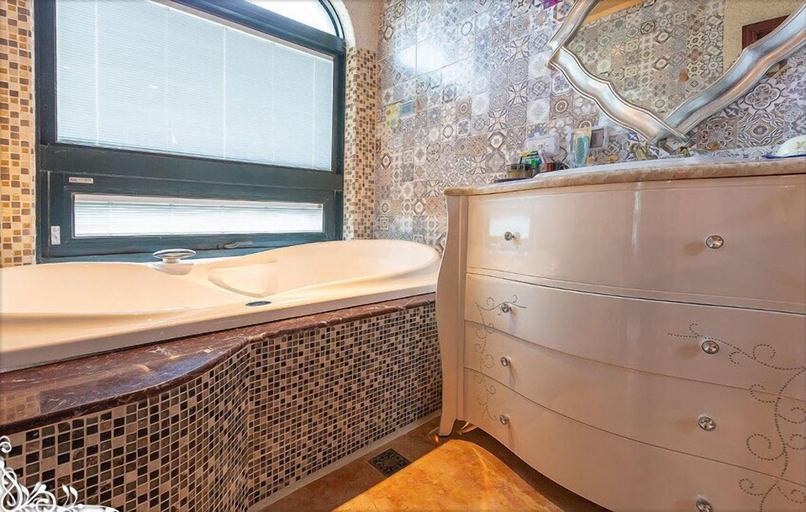 Bathroom 3, Hotel Moon, Hualien