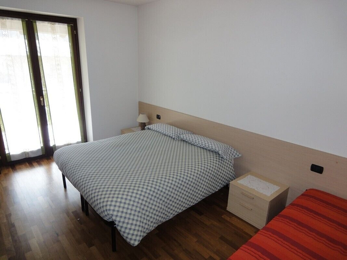 Bedroom 4, B&B Carunei, Sondrio